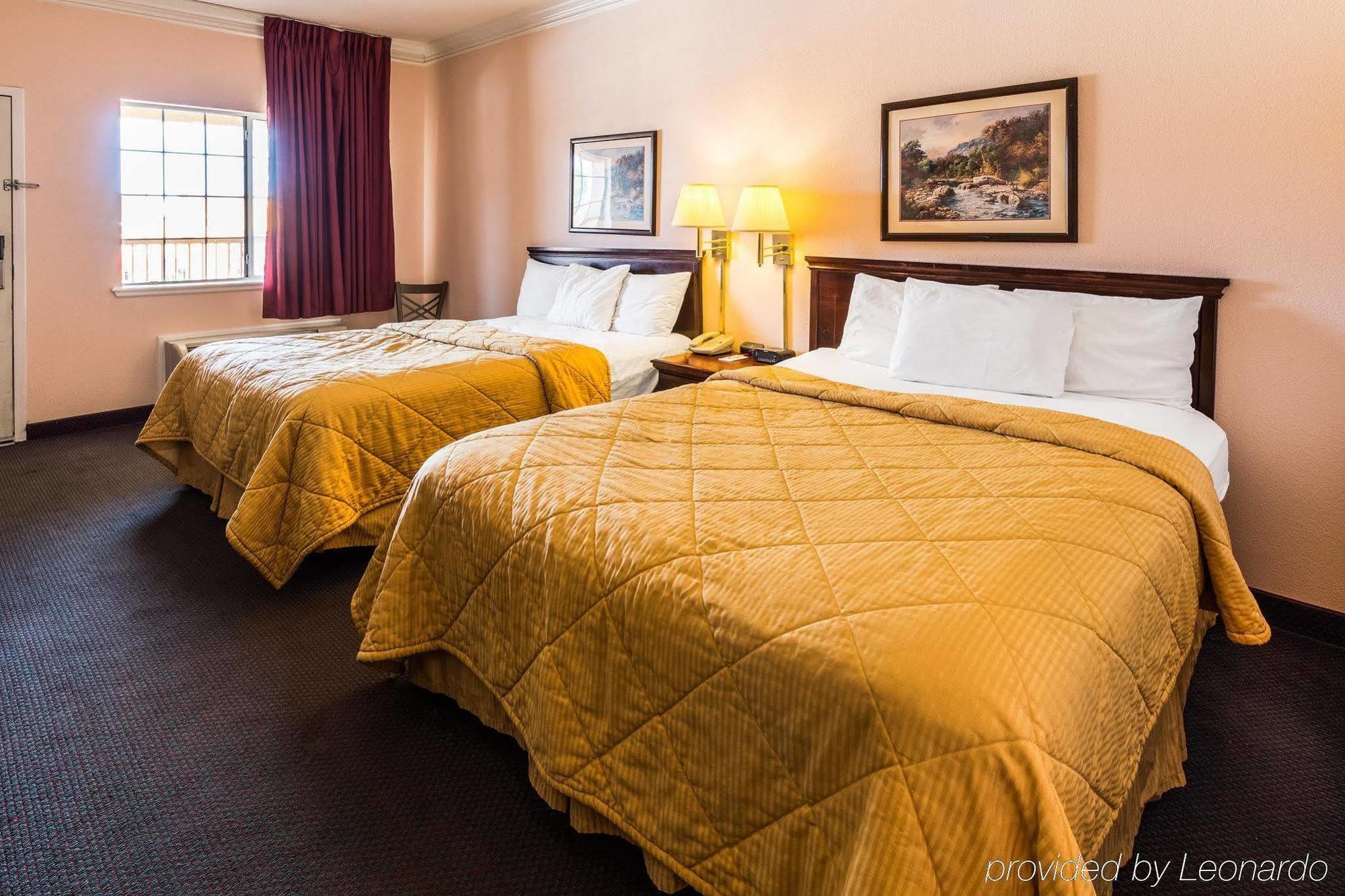 Rodeway Inn Stephenville Eksteriør billede